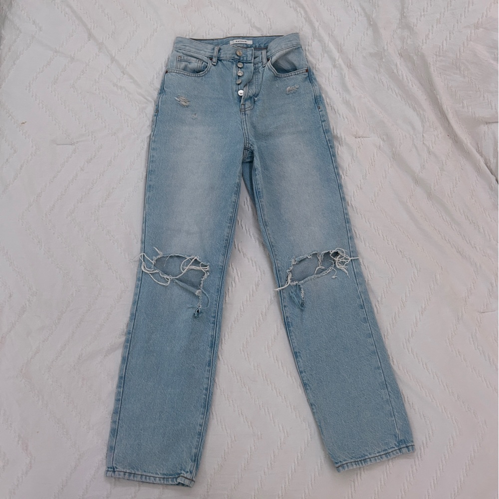 Pacsun White Washed, Ripped Boyfriend Jeans. High rise, 6 buttons.